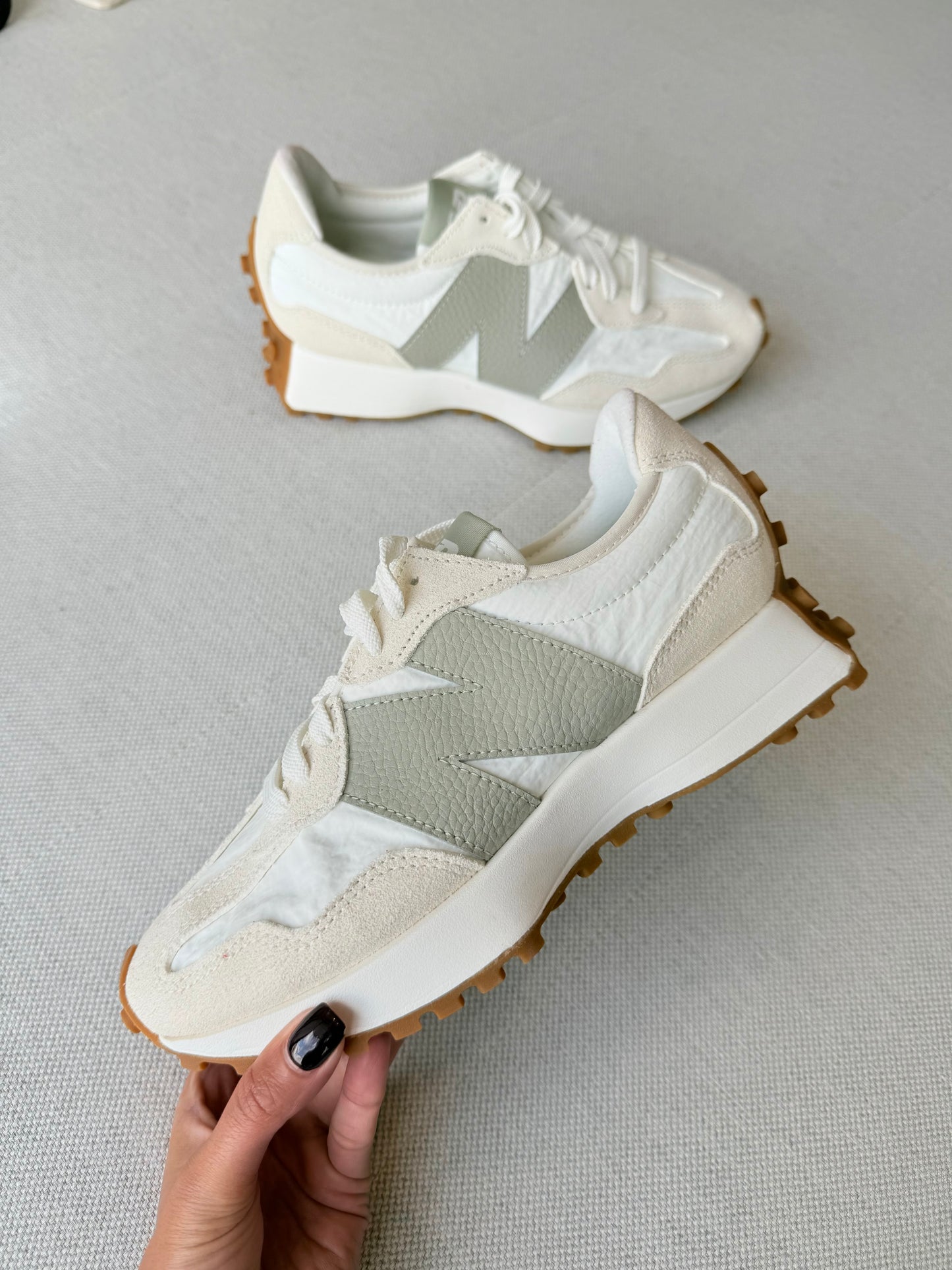 NB 327