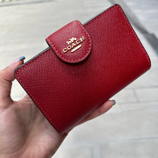 Medium Corner Zip Wallet